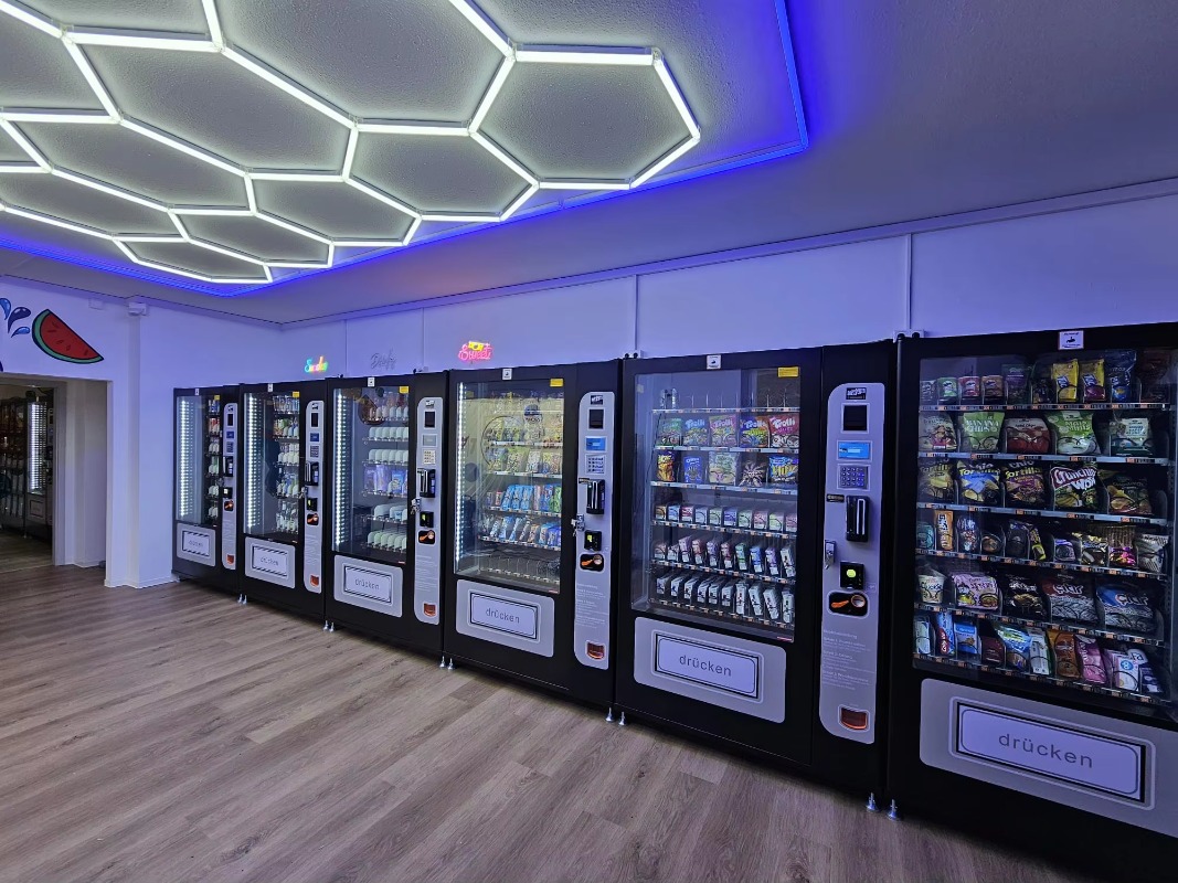 آلة بيع ذكية للوجبات الخفيفة،  - مراجعة Commercial Vending Machine وسعره